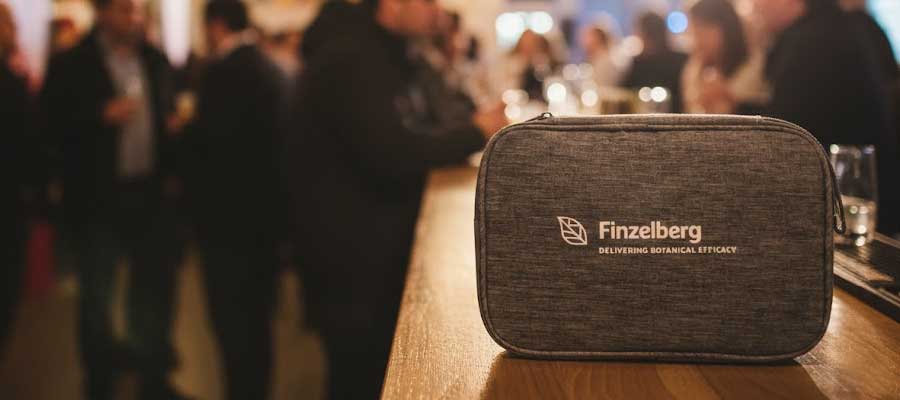 Como a Finzelberg conectou Sustentabilidade e Inovação com brinde para o NIS Summit 2026